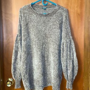 CHENILLE SWEATSHIRT